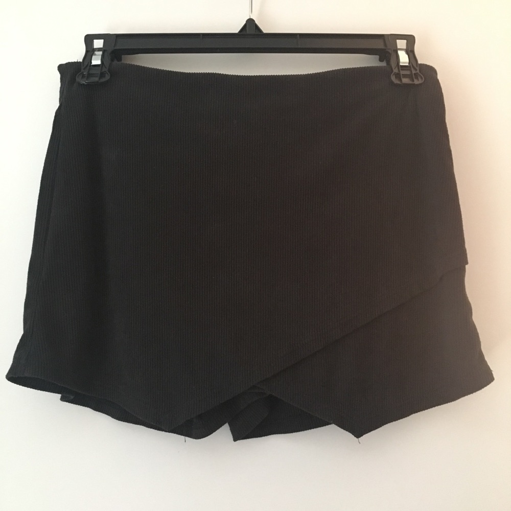Skort